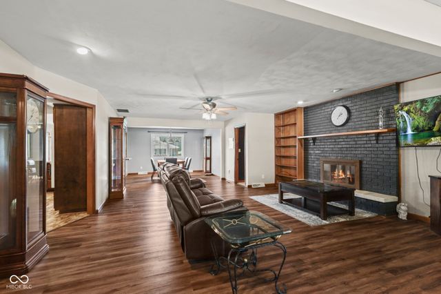 885 Broadway North Drive, Plainfield, IN 46168