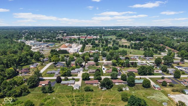 885 Broadway North Drive, Plainfield, IN 46168