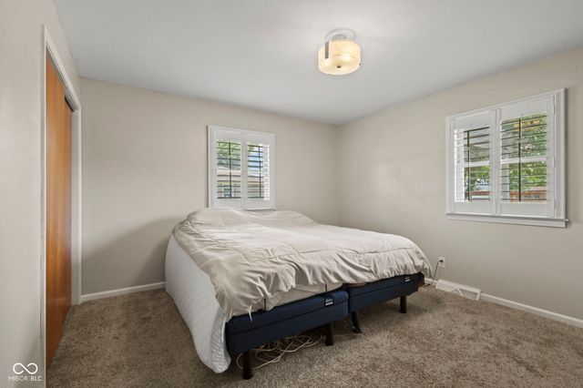 885 Broadway North Drive, Plainfield, IN 46168