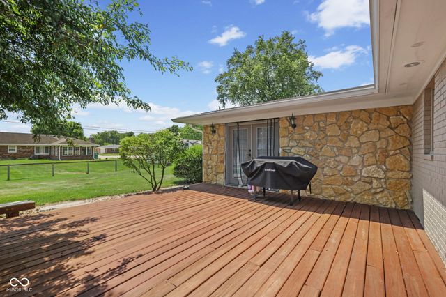 885 Broadway North Drive, Plainfield, IN 46168