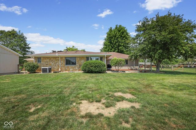 885 Broadway North Drive, Plainfield, IN 46168