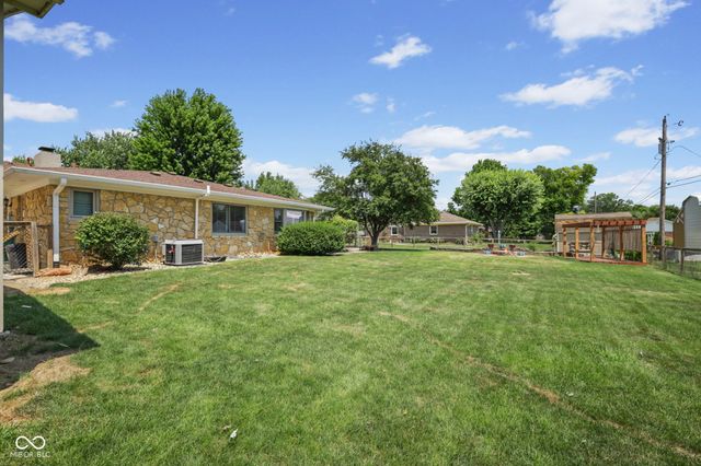 885 Broadway North Drive, Plainfield, IN 46168