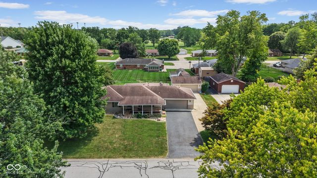 885 Broadway North Drive, Plainfield, IN 46168