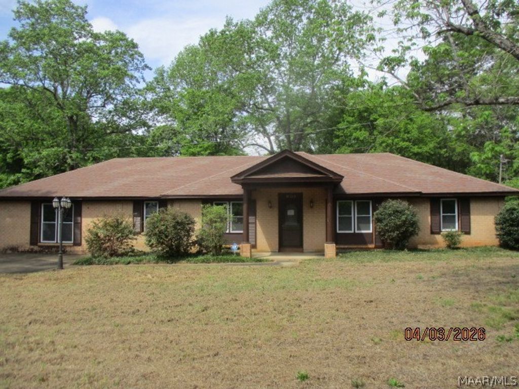 3123 REDLAND Road, Wetumpka, AL 36093