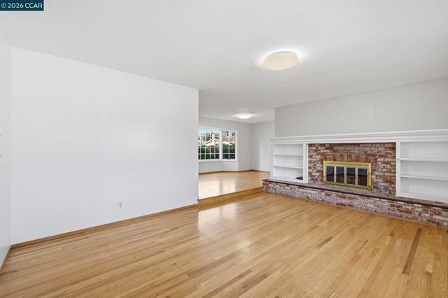 609 Teak Ct, Walnut Creek, CA 94598