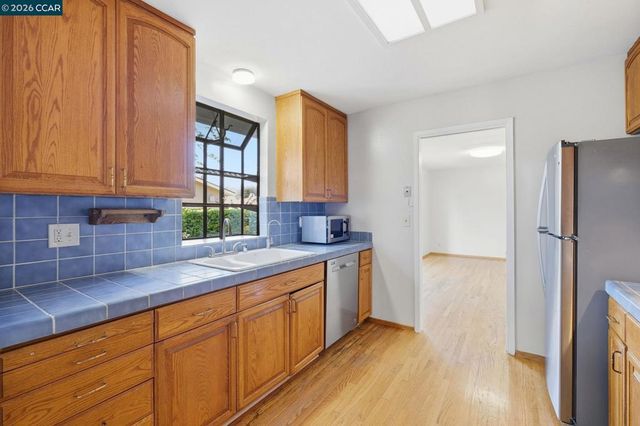 609 Teak Ct, Walnut Creek, CA 94598