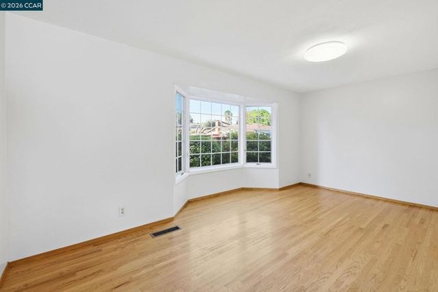 609 Teak Ct, Walnut Creek, CA 94598