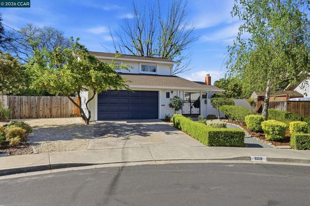 609 Teak Ct, Walnut Creek, CA 94598