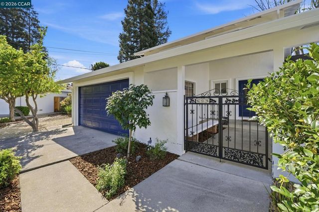 609 Teak Ct, Walnut Creek, CA 94598