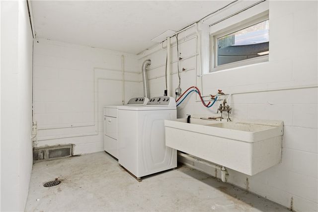 4940 3rd St, Penn Hills, PA 15147