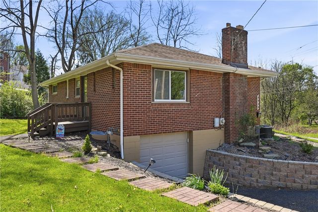 4940 3rd St, Penn Hills, PA 15147