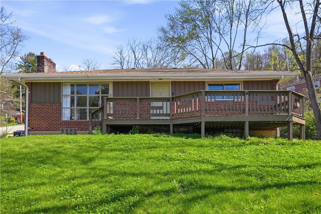 4940 3rd St, Penn Hills, PA 15147