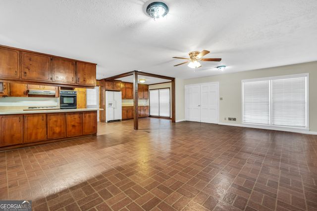 2058 Graham Road, Macon, GA 31211