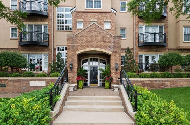 5000 Halifax Avenue S 107, Edina, MN 55424
