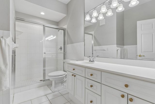 5000 Halifax Avenue S 107, Edina, MN 55424