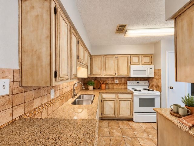 17742 Kings Park Lane, Houston, TX 77058
