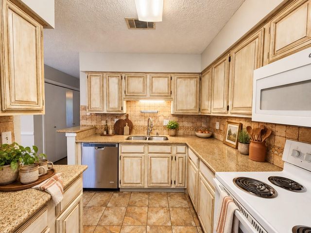 17742 Kings Park Lane, Houston, TX 77058