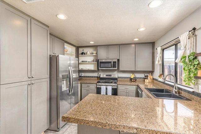 29568 Squaw Valley, Menifee, CA 92586