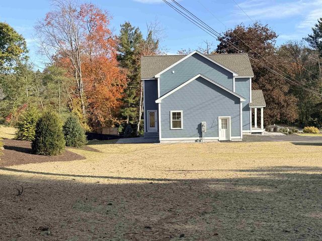 32 Farmington Road, Nashua, NH 03060