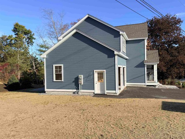 32 Farmington Road, Nashua, NH 03060