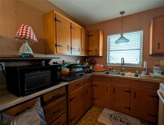 1095 SEMINOLE AVENUE, Altamonte Springs, FL 32701