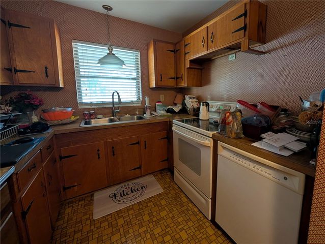 1095 SEMINOLE AVENUE, Altamonte Springs, FL 32701