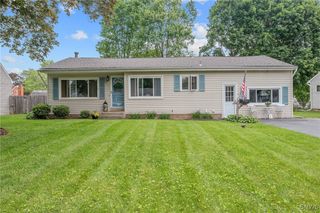 211 Fletcher Drive, Clay, NY 13212