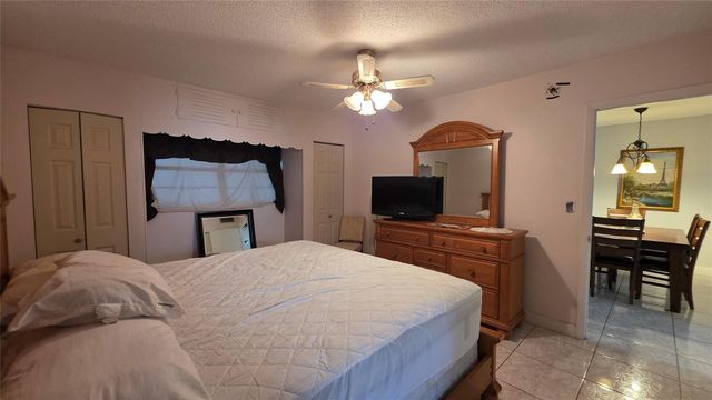 5111 W Oakland Park Boulevard 104, Lauderdale Lakes, FL 33313