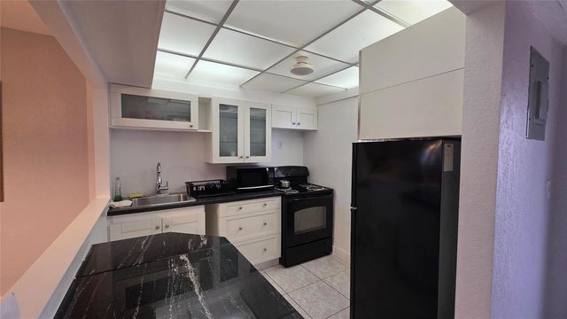 5111 W Oakland Park Boulevard 104, Lauderdale Lakes, FL 33313
