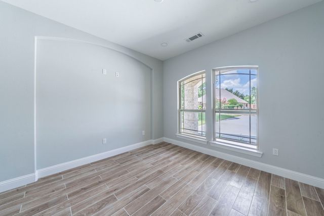 938 Fairway Drive, Duncanville, TX 75137