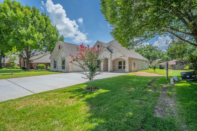 938 Fairway Drive, Duncanville, TX 75137