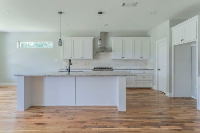 938 Fairway Drive, Duncanville, TX 75137