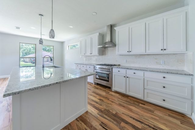 938 Fairway Drive, Duncanville, TX 75137