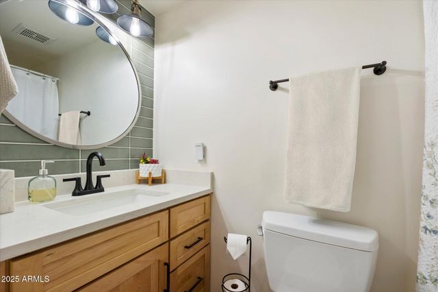 1820 E MORTEN Avenue 117, Phoenix, AZ 85020