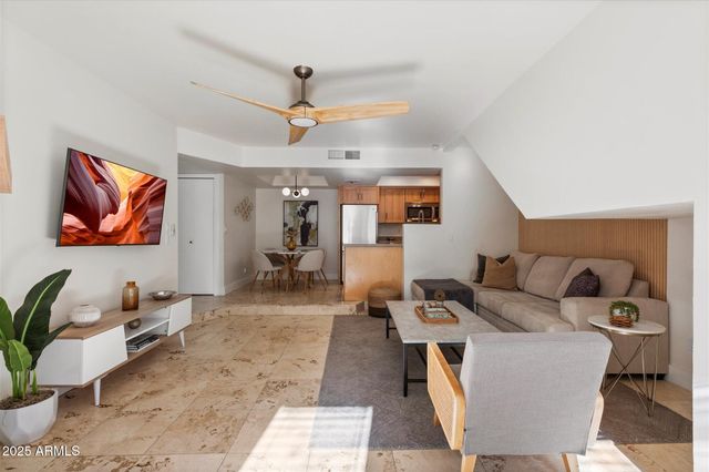 1820 E MORTEN Avenue 117, Phoenix, AZ 85020