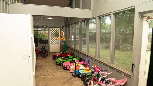 7735 Coburn Drive, Beaumont, TX 77707