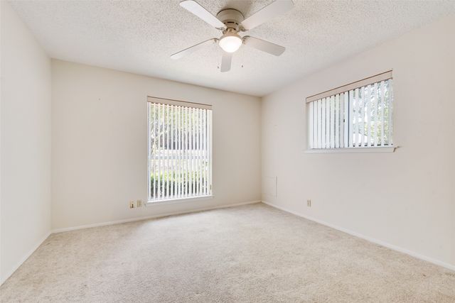 110 LA Jolla Street, Mabank, TX 75156