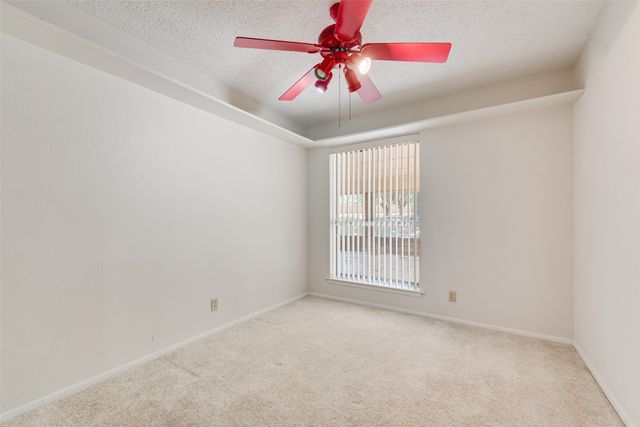 110 LA Jolla Street, Mabank, TX 75156