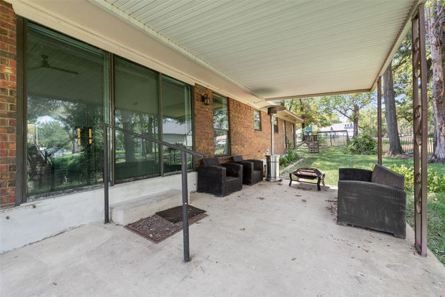 110 LA Jolla Street, Mabank, TX 75156