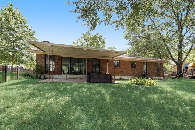 110 LA Jolla Street, Mabank, TX 75156