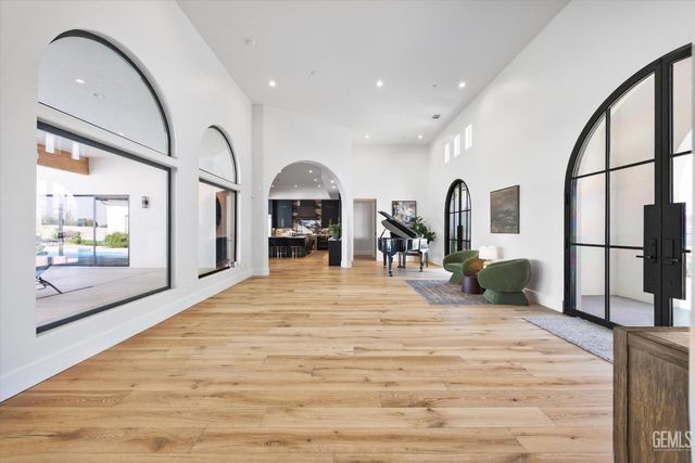 18160 Tiata Avenue, Bakersfield, CA 93314