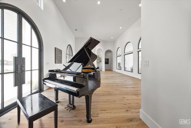 18160 Tiata Avenue, Bakersfield, CA 93314