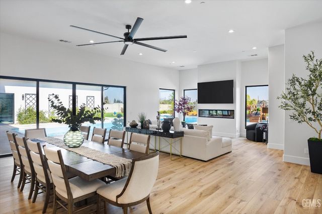 18160 Tiata Avenue, Bakersfield, CA 93314