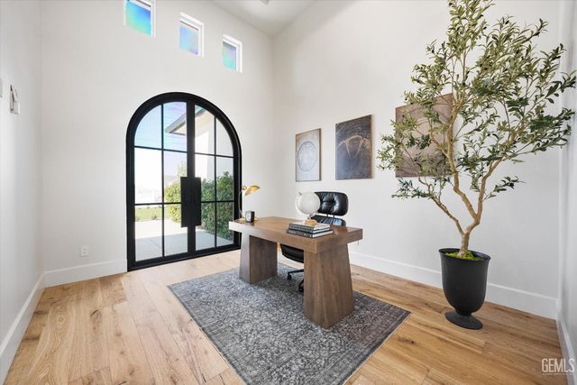 18160 Tiata Avenue, Bakersfield, CA 93314