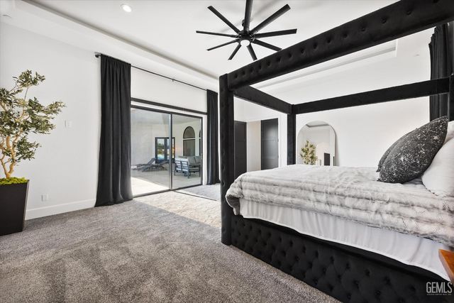 18160 Tiata Avenue, Bakersfield, CA 93314