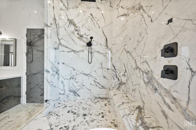 18160 Tiata Avenue, Bakersfield, CA 93314