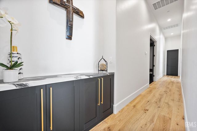 18160 Tiata Avenue, Bakersfield, CA 93314