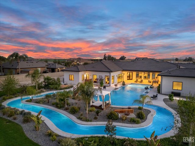 18160 Tiata Avenue, Bakersfield, CA 93314