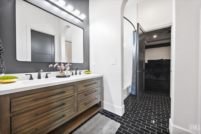 18160 Tiata Avenue, Bakersfield, CA 93314