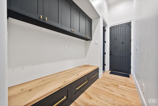 18160 Tiata Avenue, Bakersfield, CA 93314